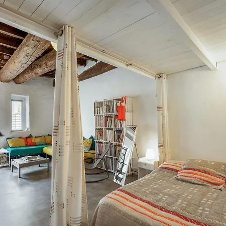 A Villeneuve-les-avignon, 45m², Balcon