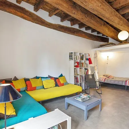 A Villeneuve-les-avignon, 45m², Balcon